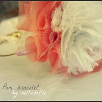 pom_pom_bracelet.jpg
