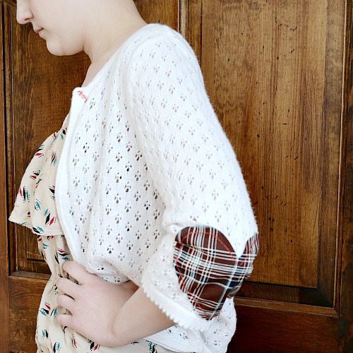 Add a heart patch for new life to your cardigan! from nelliebellie.com Add a heart patch for new life to your cardigan! from nelliebellie.com