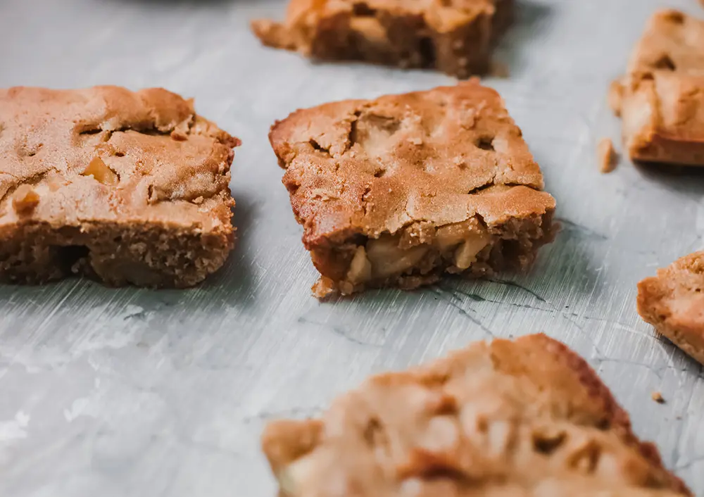 apple blondies