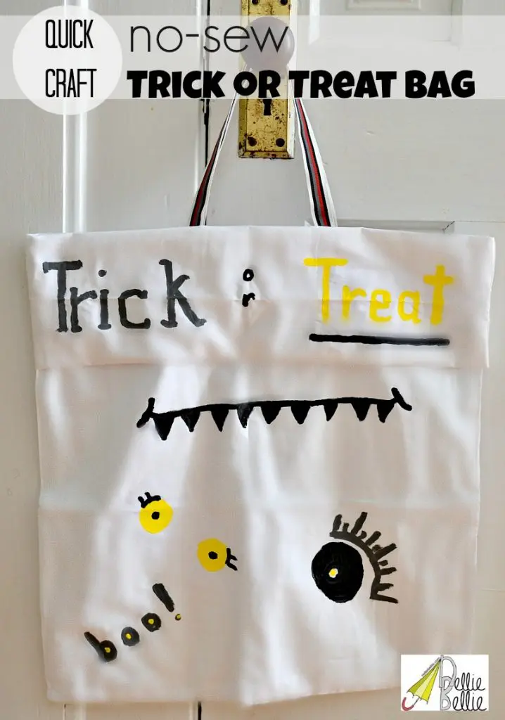 no-sew trick or treat bag from a pillowcase #halloween #craft