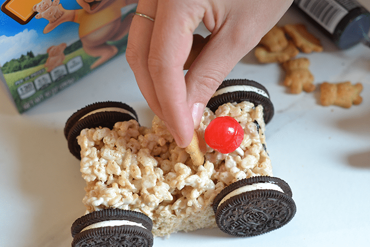 Rice Krispie Treats cars: easy to make and a fun addition to a party or event!