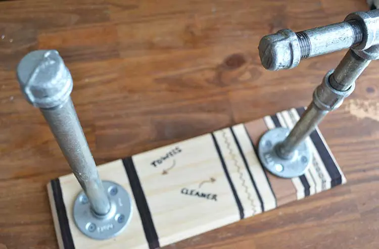 full and easy tutorial for pipe paper towel holder