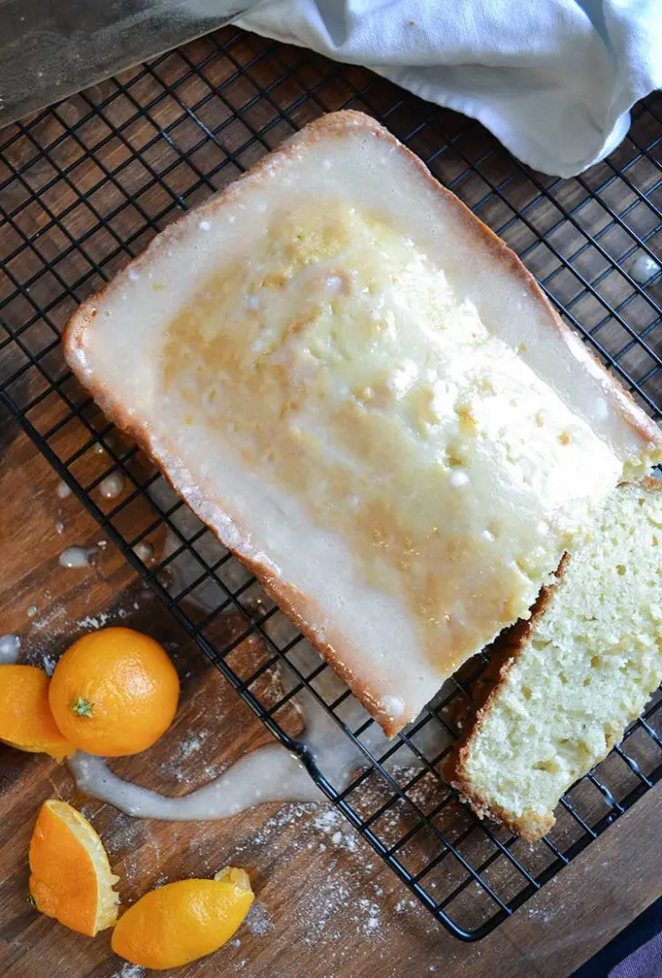 an easy recipe for homemade pound cake with orange glaze. cake, recipes, homemade, pound cake | nelliebellie.com