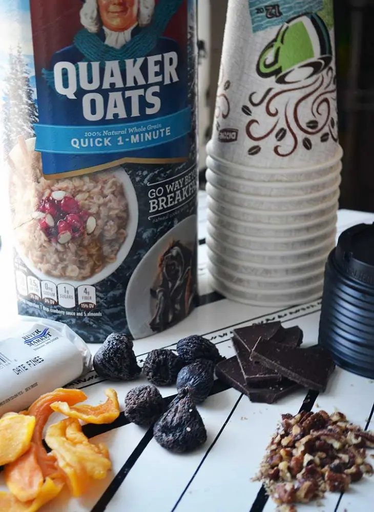 homemade portable instant oatmeal cups are easy to make and fast to eat! A great fast and healthy breakfast solution.