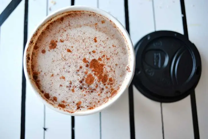 homemade portable instant oatmeal cups are easy to make and fast to eat! A great fast and healthy breakfast solution.