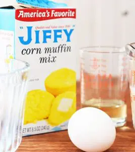 cornbread waffles with jiffy