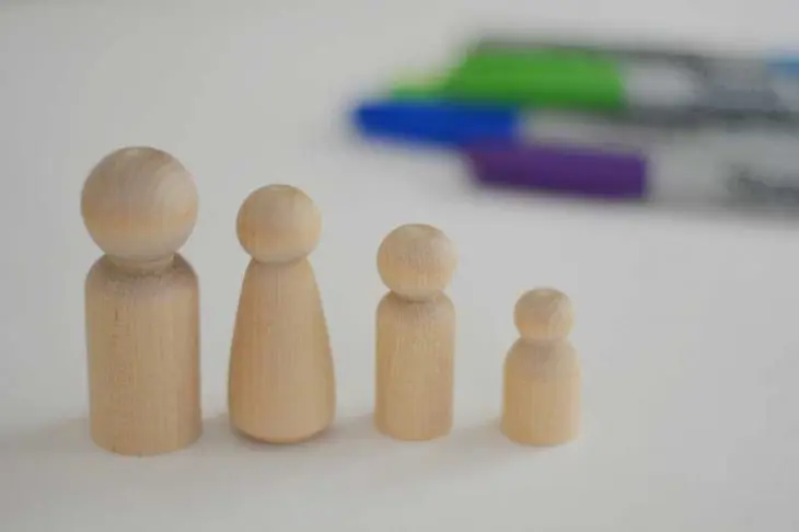 personalized-peg-family-step1