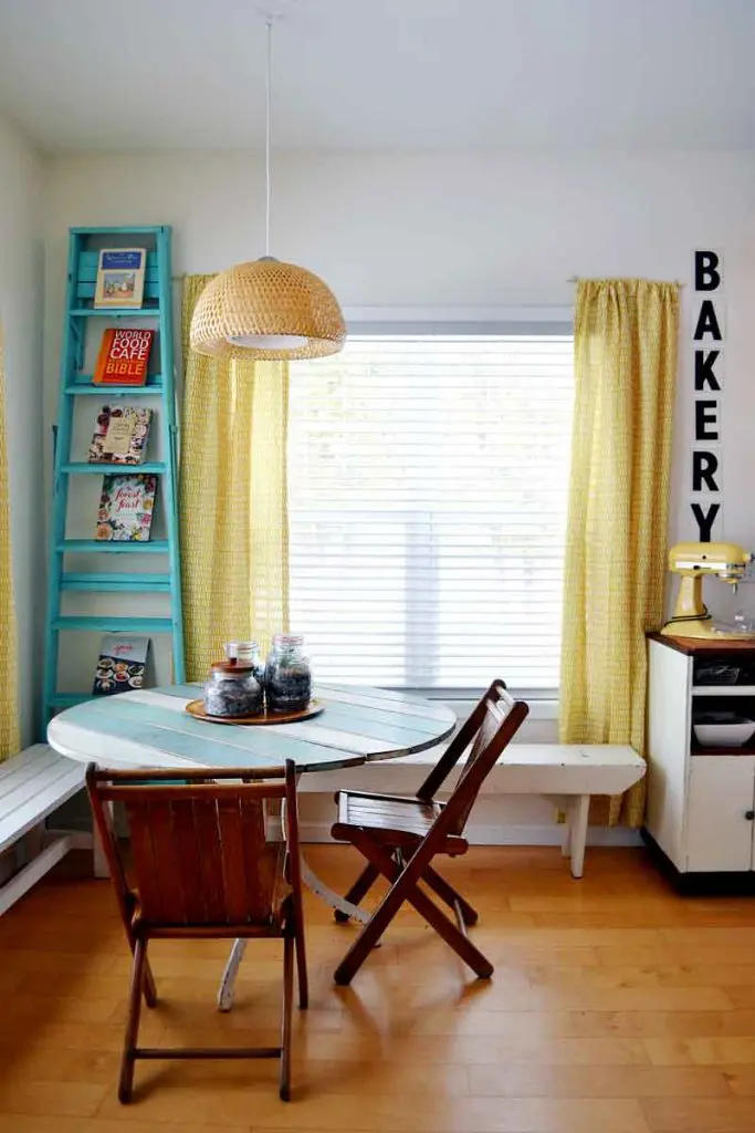 a 900 square foot home with a family of 4 use a corner nook full of character and charm.
