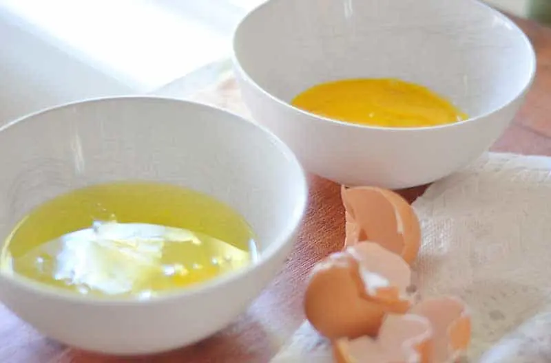 tres-leches-seperate-eggs