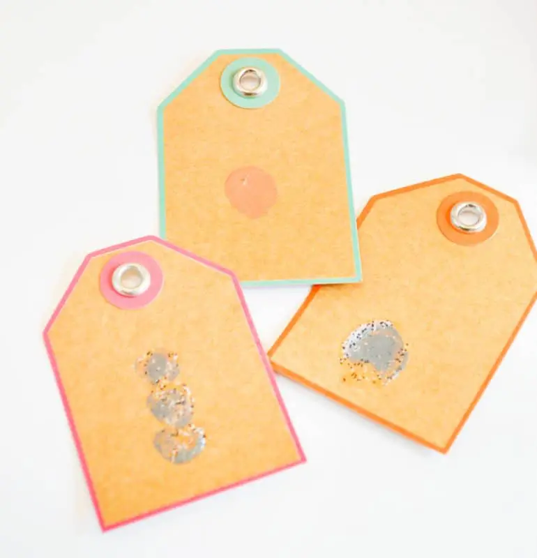 thumbprint-christmas-tags