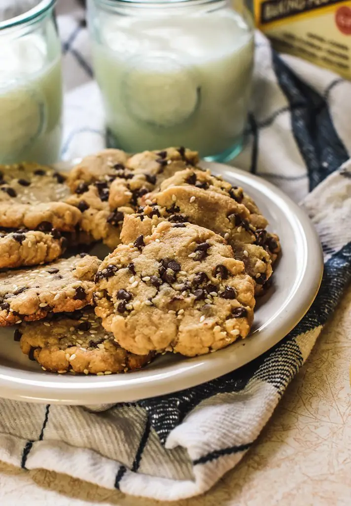 Chocolate chip shortbread cookies on a plate.
