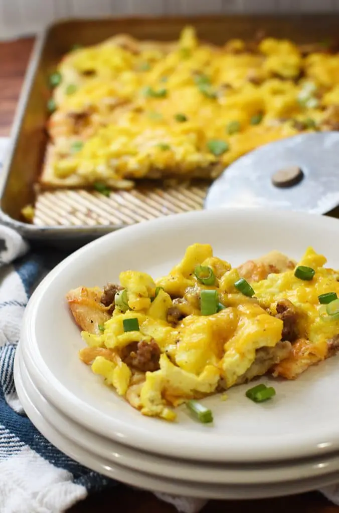 Sausage gravy breakfast pizza with crescent rolls and eggs