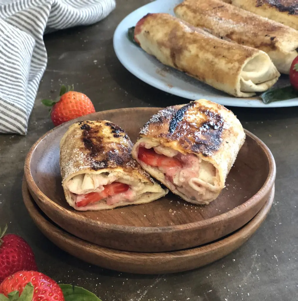 easy strawberry dessert burrito