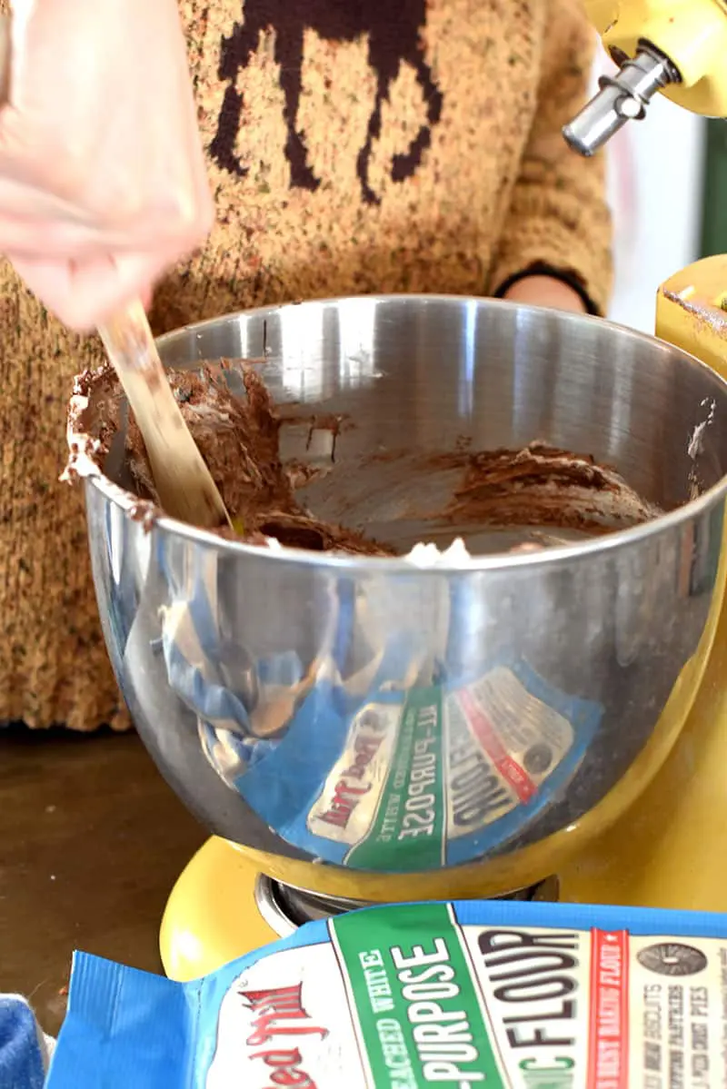 Who doesn't like cake and brownies smooshed together in the same recipe?