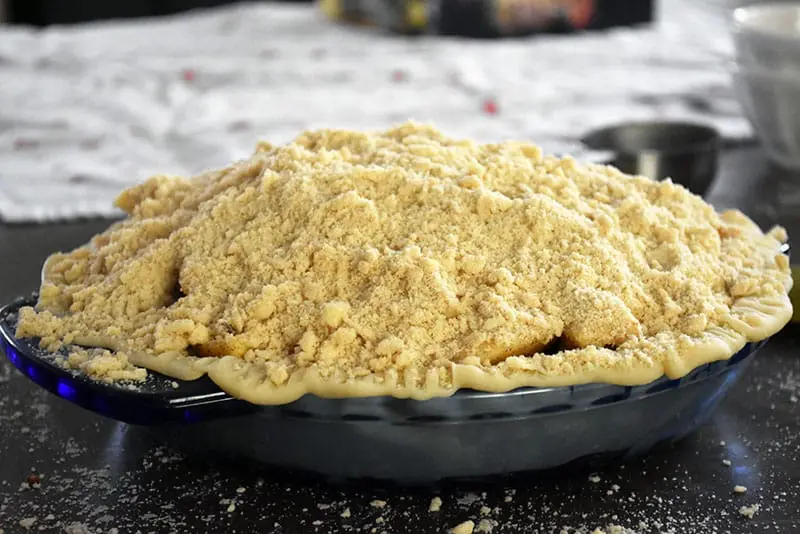 delicious crumb topping for apple pie!