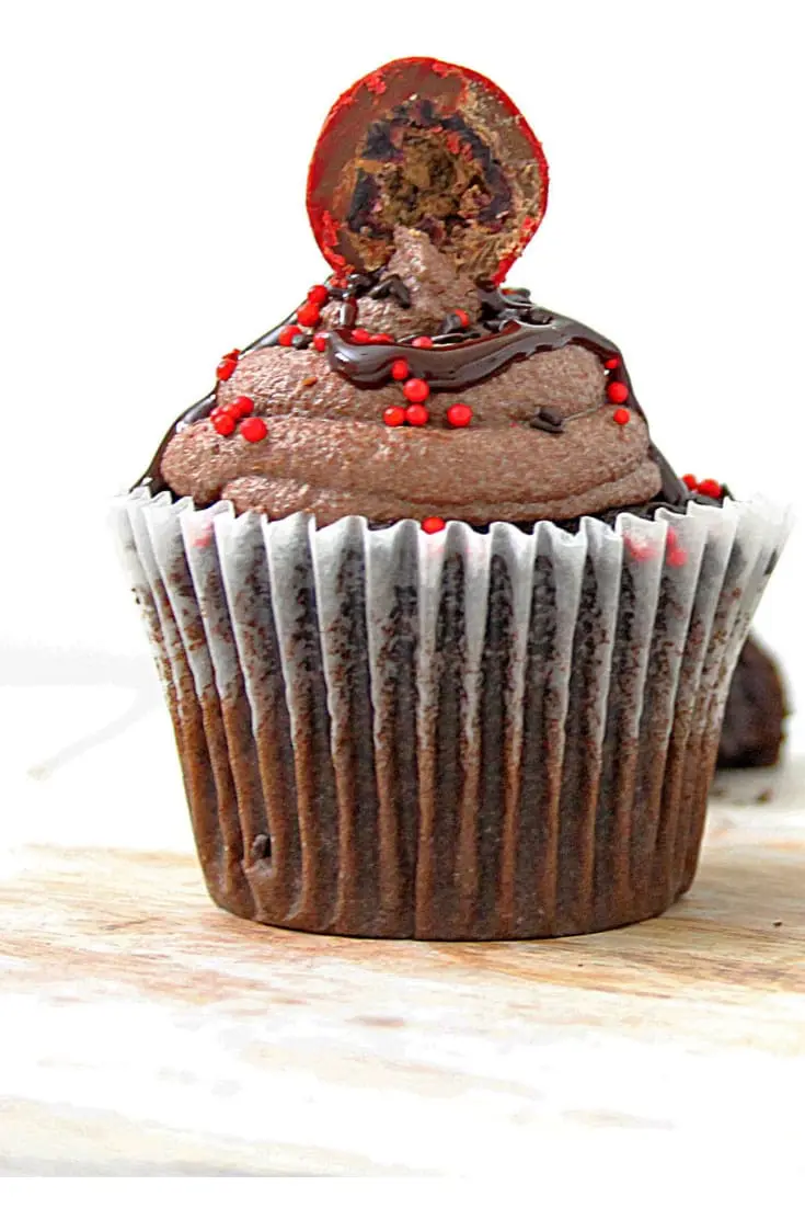 chocolate cherry cupcakes