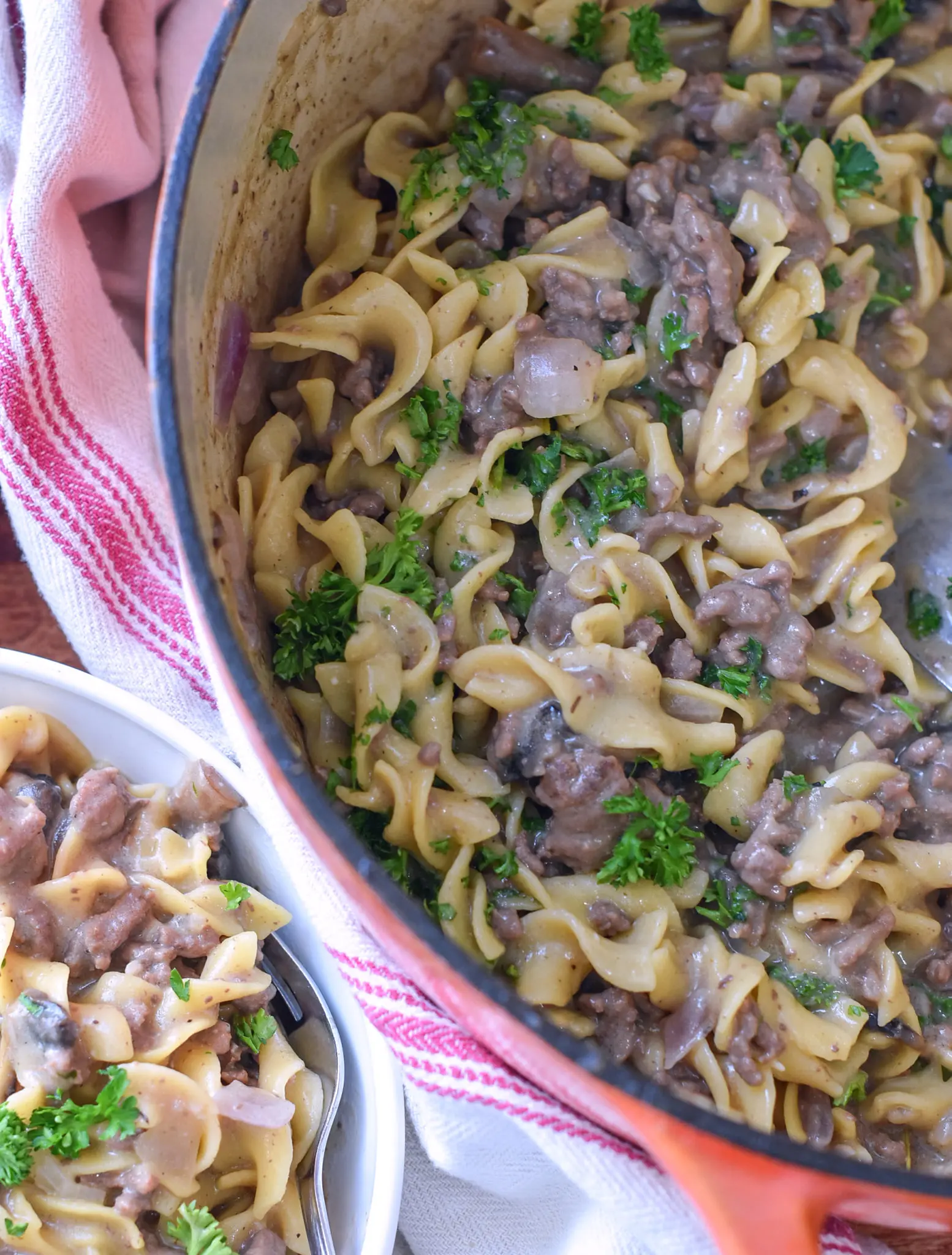 one pot beef stroganoff made with greek yogurt 