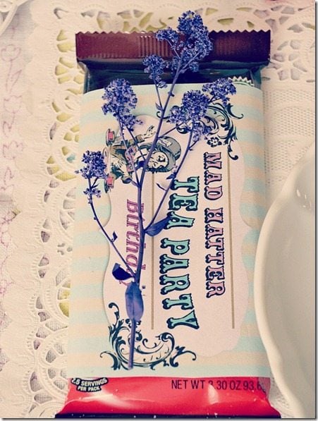 Wrap a chocolate bar in pretty paper for a great party favor! Wrap a chocolate bar in pretty paper for a great party favor!