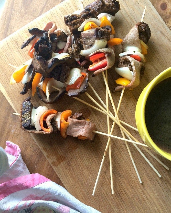 philly cheesesteak skewers