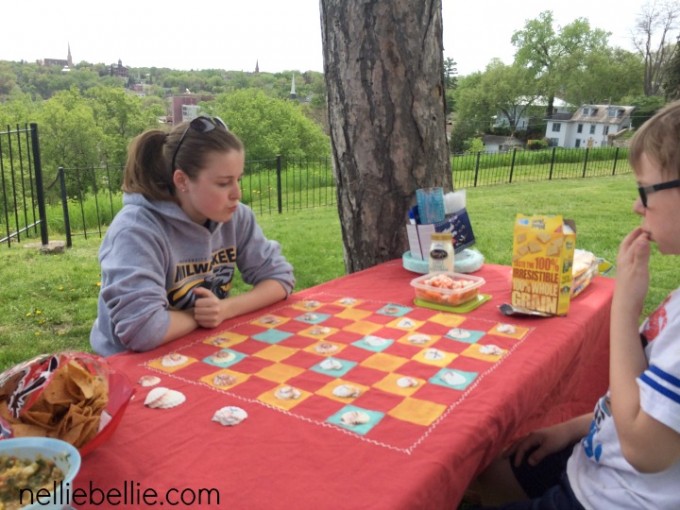 Picnic blanket game board, an easy DIY from NellieBellie