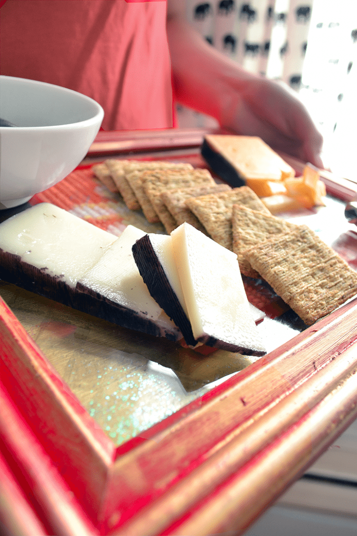 DIY Cheese Tray a tutorial from NellieBellie