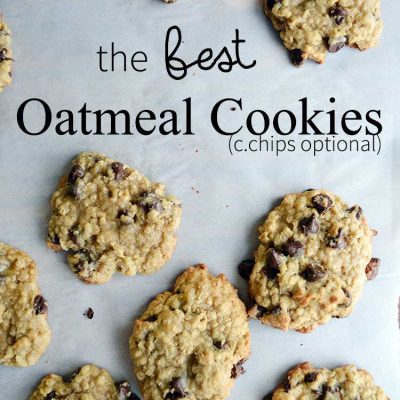 the BEST oatmeal cookie recipe. This version is made with chocolate chips which is our favorite version of oatmeal cookies. | nelliebellie.com oatmeal chocolate chip cookies, oatmeal cookies, cookie recipe