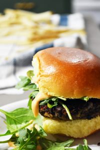 easy veggie burger recipe. Gluten-free veggie burger!