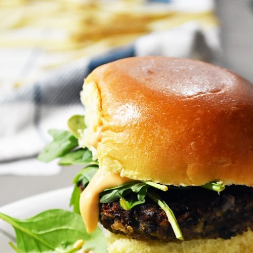 easy veggie burger recipe. Gluten-free veggie burger!