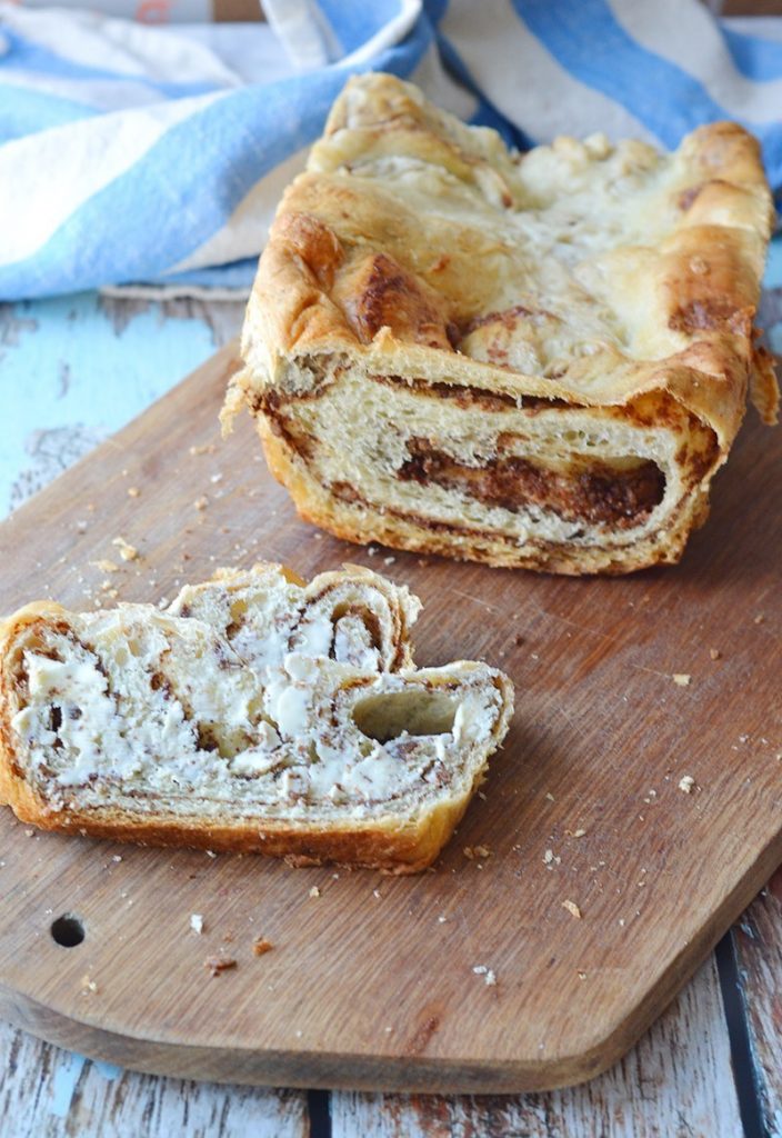 Almond Butter bread with cinnamon swirls a NellieBellie recipe