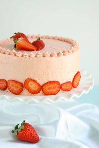 easy homemade strawberry cake