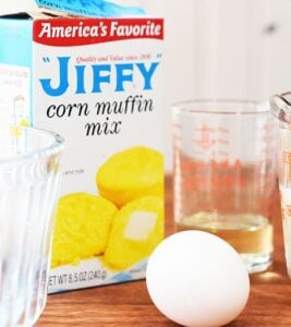 cornbread waffles with jiffy