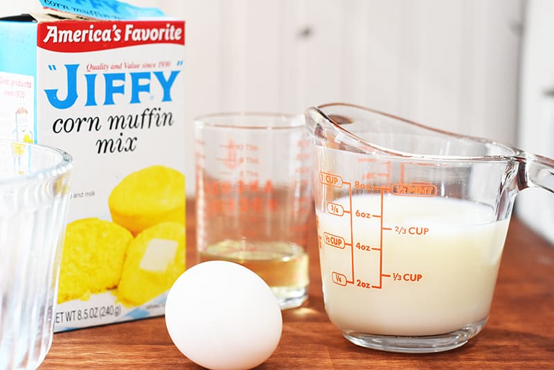 cornbread waffles with jiffy