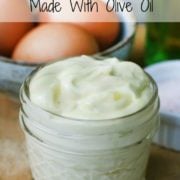 Homemade mayonnaise made with olive oil. Click through for recipe!