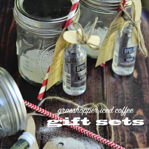 Iced coffee cocktail gift set is easy to make and a great gift idea from your kitchen. Perfect for the tea and coffee lovers.