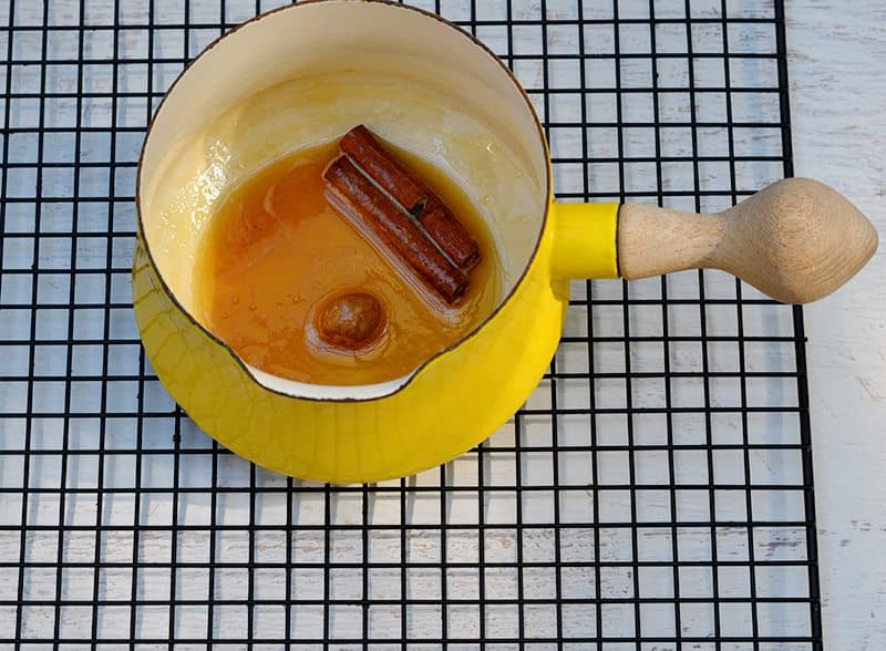 Make a Paul Bunyan latte, whip up a stack of pancakes, and enjoy an afternoon with your family... Minnesota style. A delicious Maple Cinnamon latte!