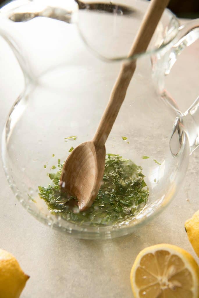 Mintinfused Lemonade, an easy refreshing summer drink