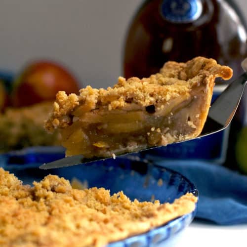 An apple pie full of brandied apples and delicious crumble topping! #crumbleapple #brandy