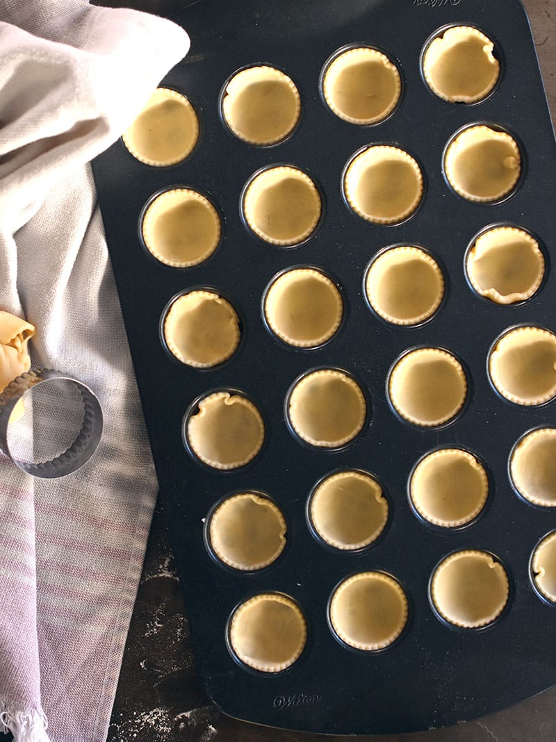 mini pie crusts for pumpkin pecan pie bites