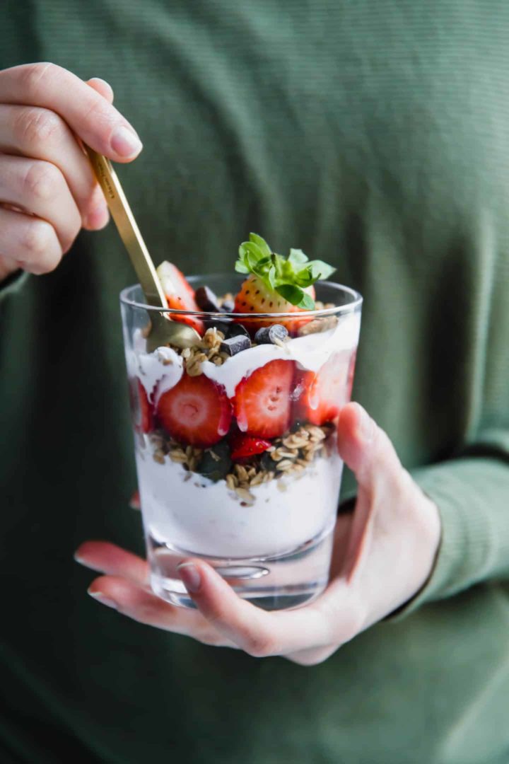 easy Breakfast Parfaits ⋆ NellieBellie