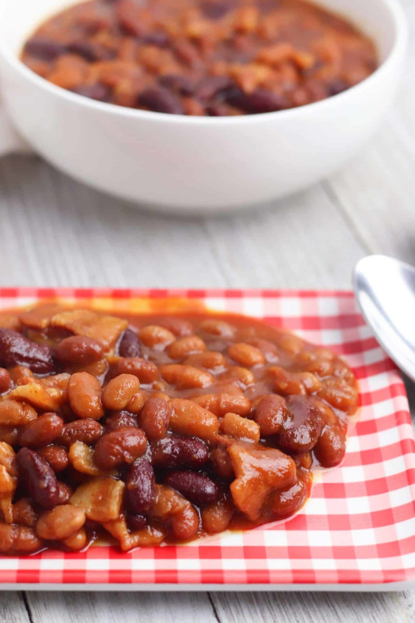 CrockPot Baked Beans (with Bacon) easy slowcooker recipe!
