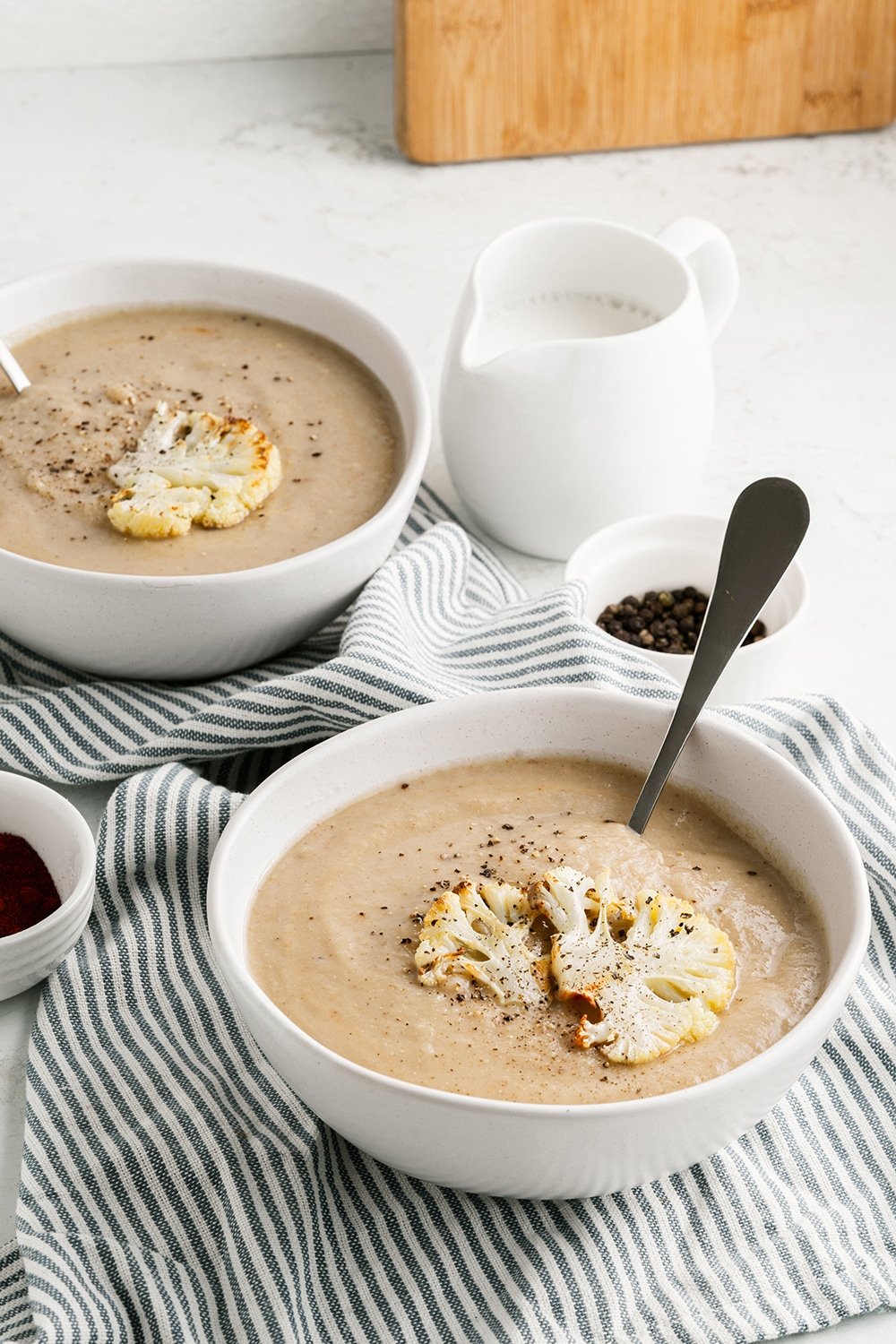 roasted cauliflower soup in bowls