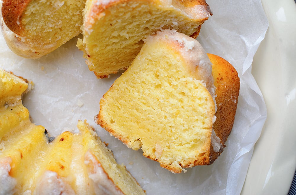 Powdered Sugar Pound Cake Recipe - Midwest Nice