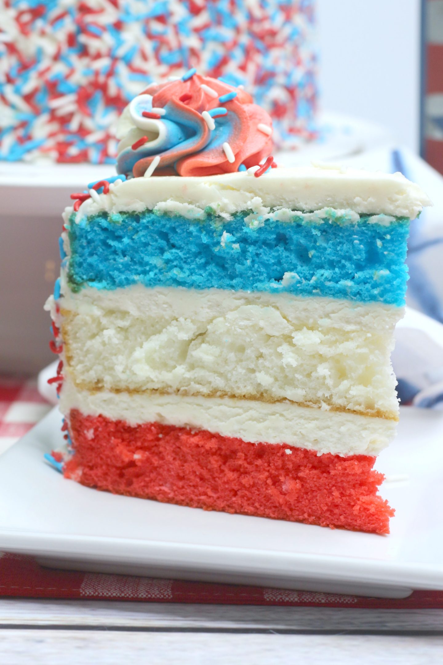 easy and fun layered Fourth of July Cake (great to make with kids!)