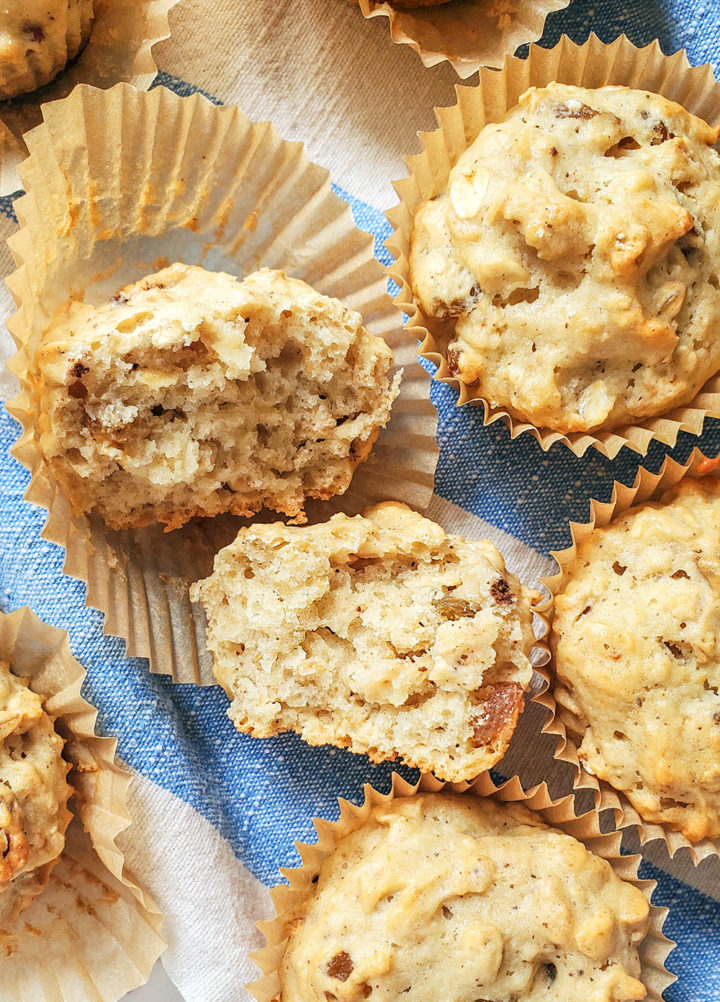 One Bowl Healthier Applesauce Oatmeal Muffins Recipe!