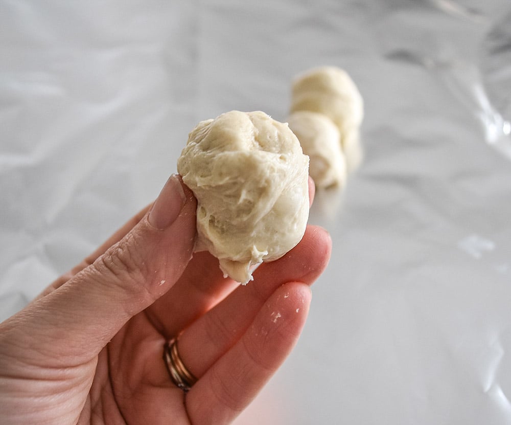 Bread dough for rolls
