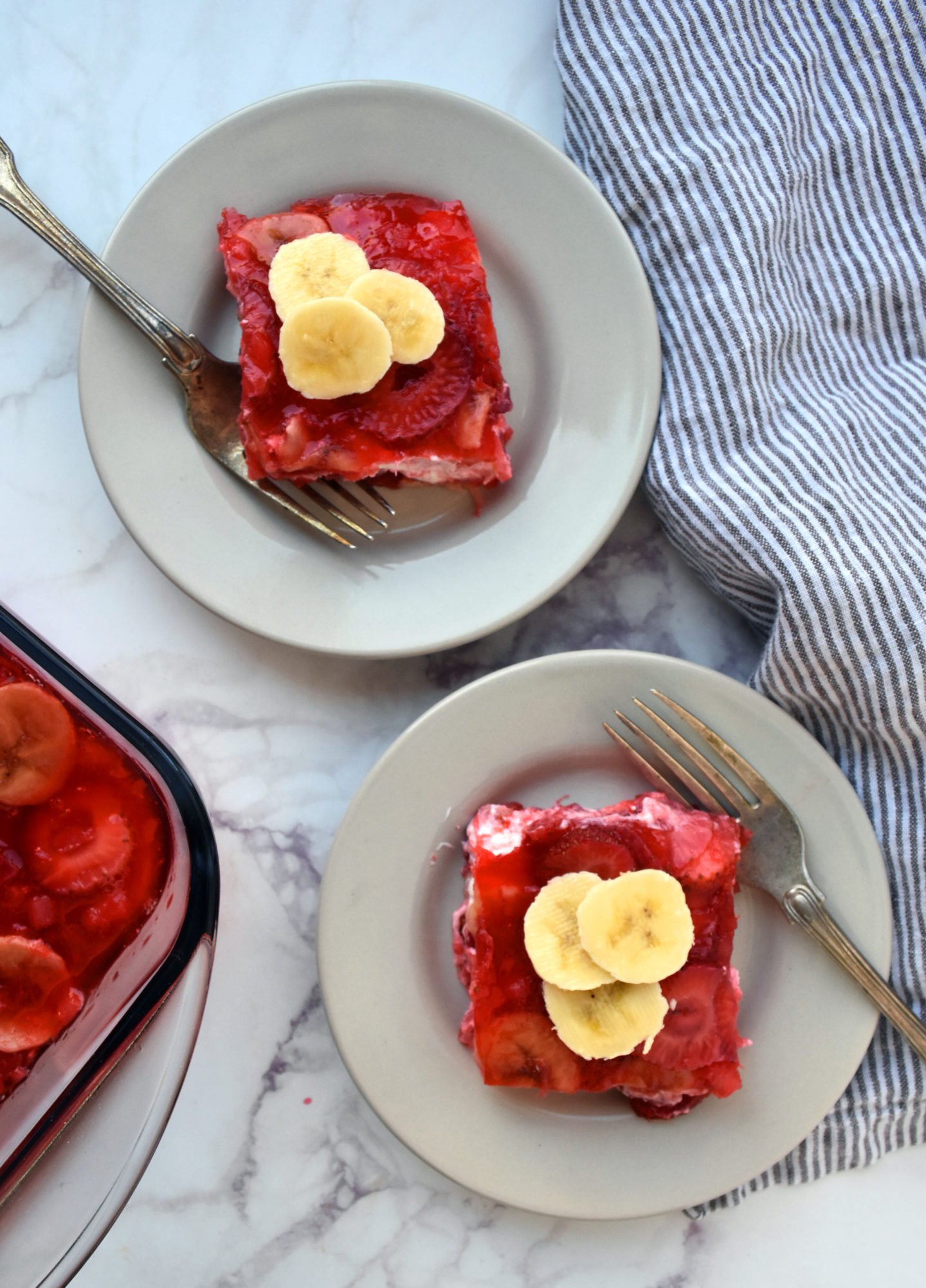 Minnesota Strawberry Pineapple Banana Jello Salad ⋆ NellieBellie