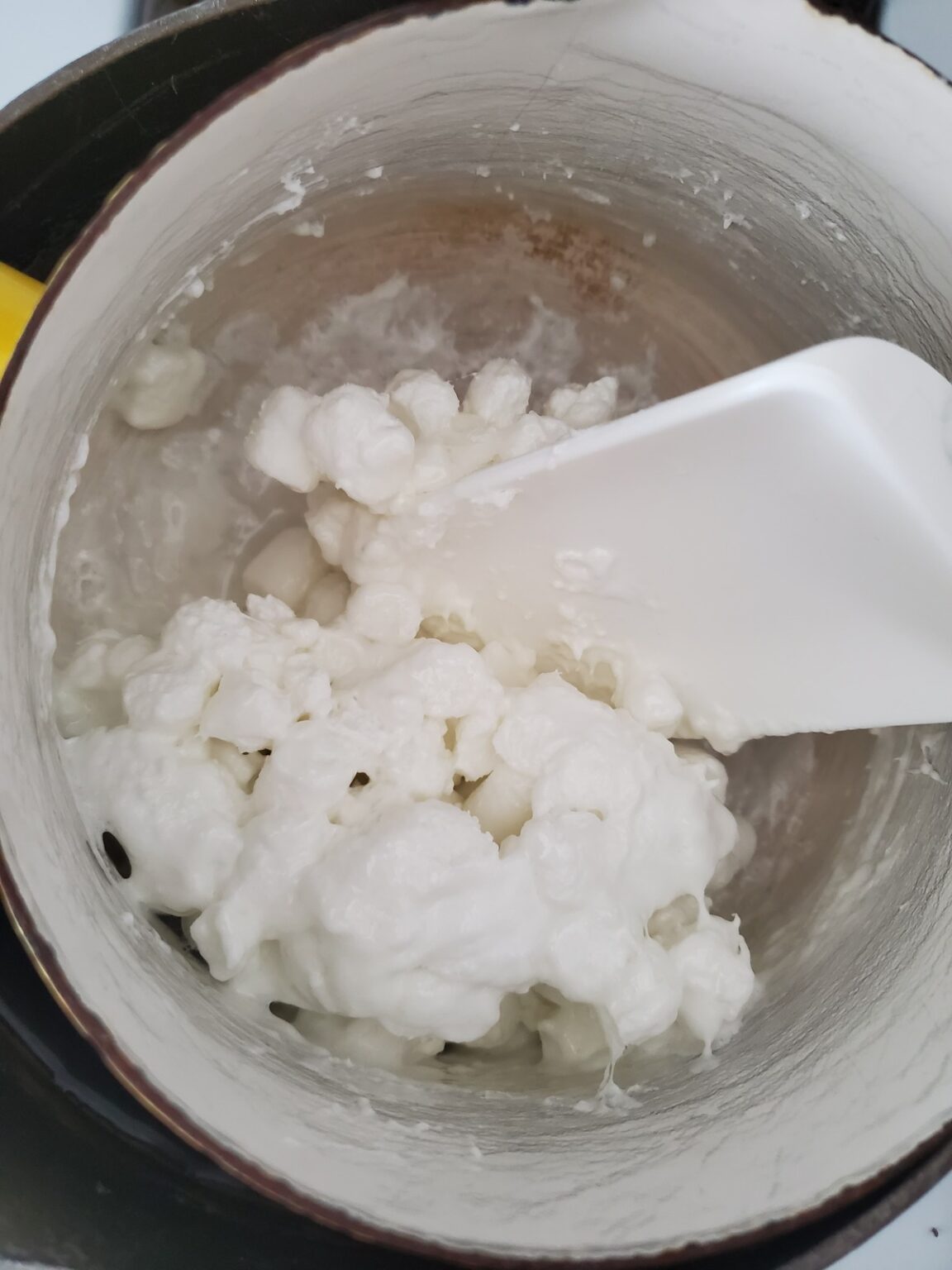 Homemade Marshmallow Fluff Recipe (With or Without Corn Syrup)