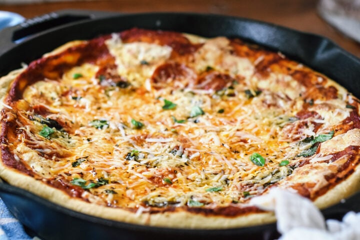 cast iron deep dish pizza