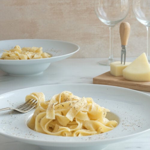 simple fettuccine alfredo